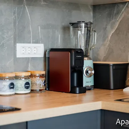 Tia شقة تروغير