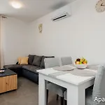 Tia Apartment Trogir