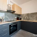 Tia Apartment *